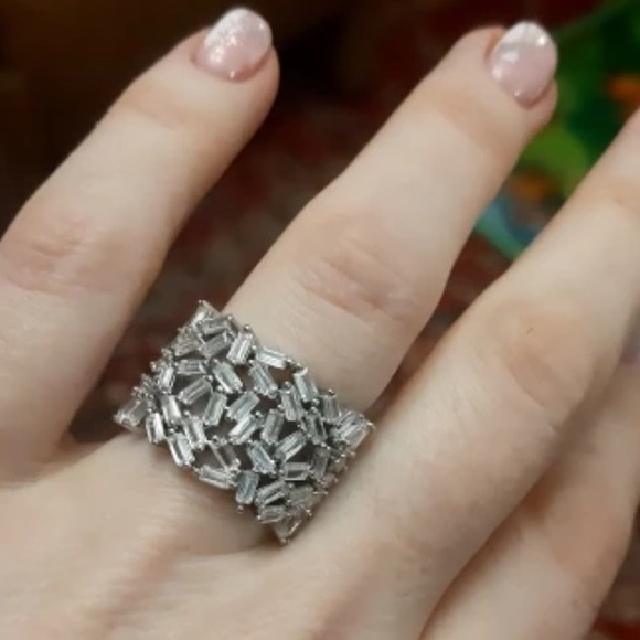 Jewelry - 18k WG/S925 Sterling Silver Baguette Diamond Cluster Band